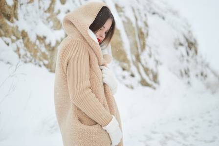 The 10 Timeless Winter Coat Trends to Keep You Warm & Stylish in 2026 & Beyond